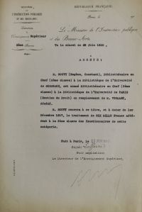 <em>Source Archives nationales, cote F/17/23819</em></br>
</br>
<strong>
Paul Viollet, bibliothécaire en chef de la bibliothèque de la faculté de droit de Paris depuis 1876, meurt, en poste, le 22 novembre 1914. Son successeur, Eugène Bouvy, n'est nommé qu'en novembre 1917, et ne prend finalement ses fonctions qu'au 1<sup>er</sup> février 1918.</strong>